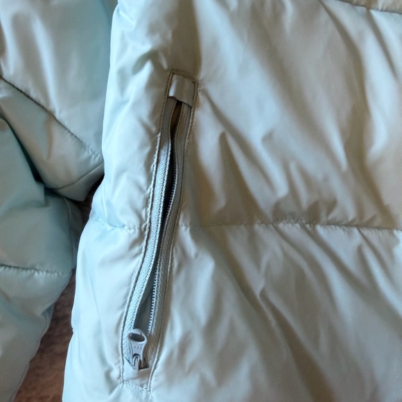 Alo Yoga Women's Light Crop Blue Puffer Jacket - new never used no tags size S - Picture 3 of 6